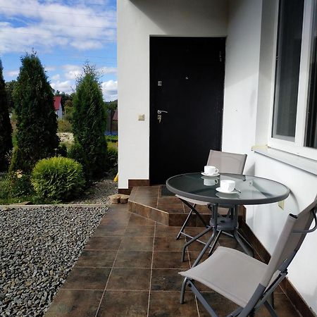 Nestg Guest House Pilipets Eksteriør bilde
