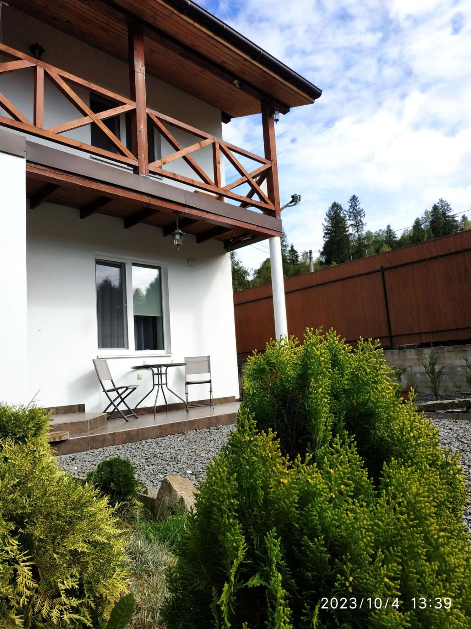 Nestg Guest House Pilipets Eksteriør bilde