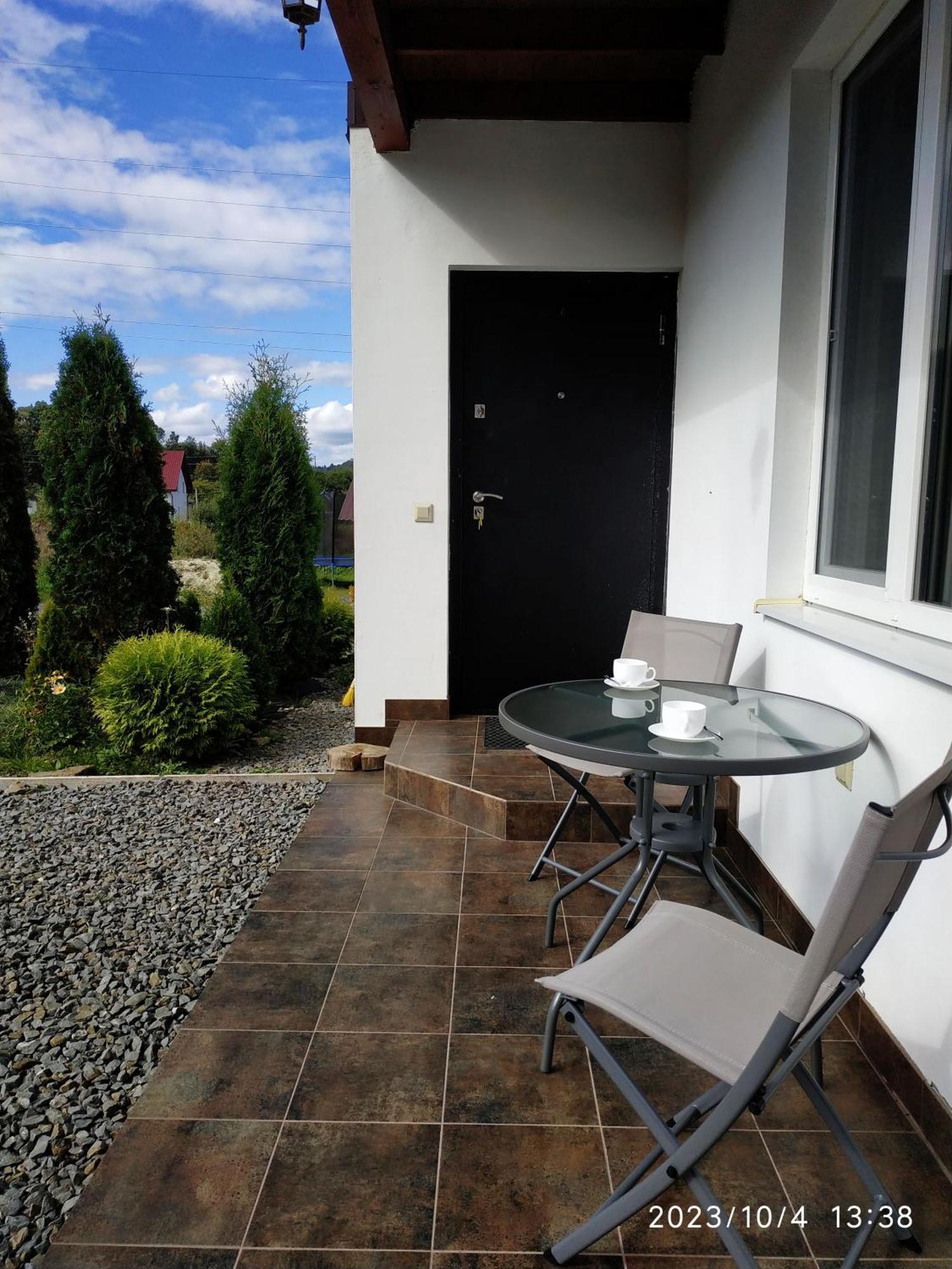 Nestg Guest House Pilipets Eksteriør bilde